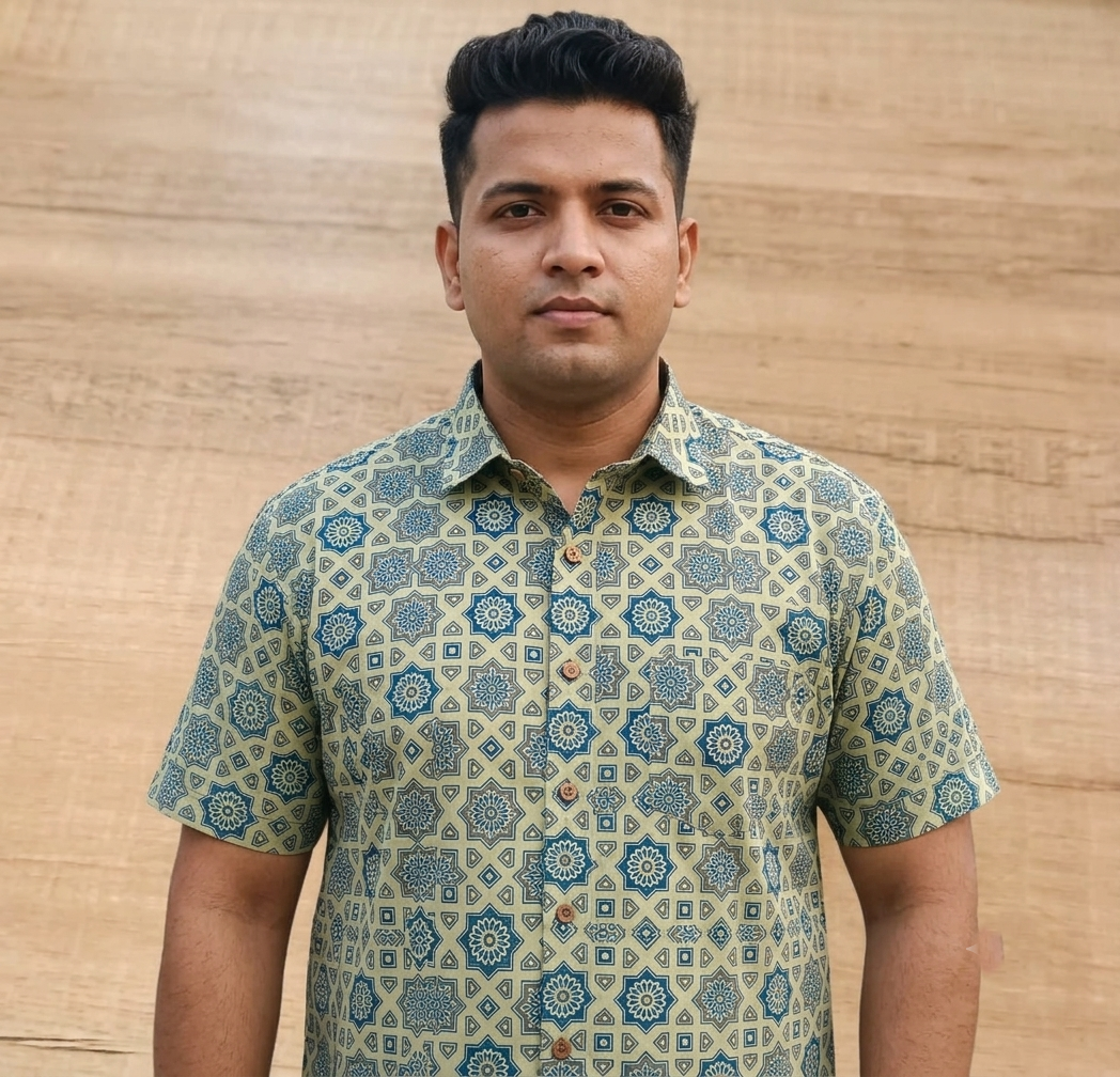 Men's Printed Half Sleeve Cotton Shirt