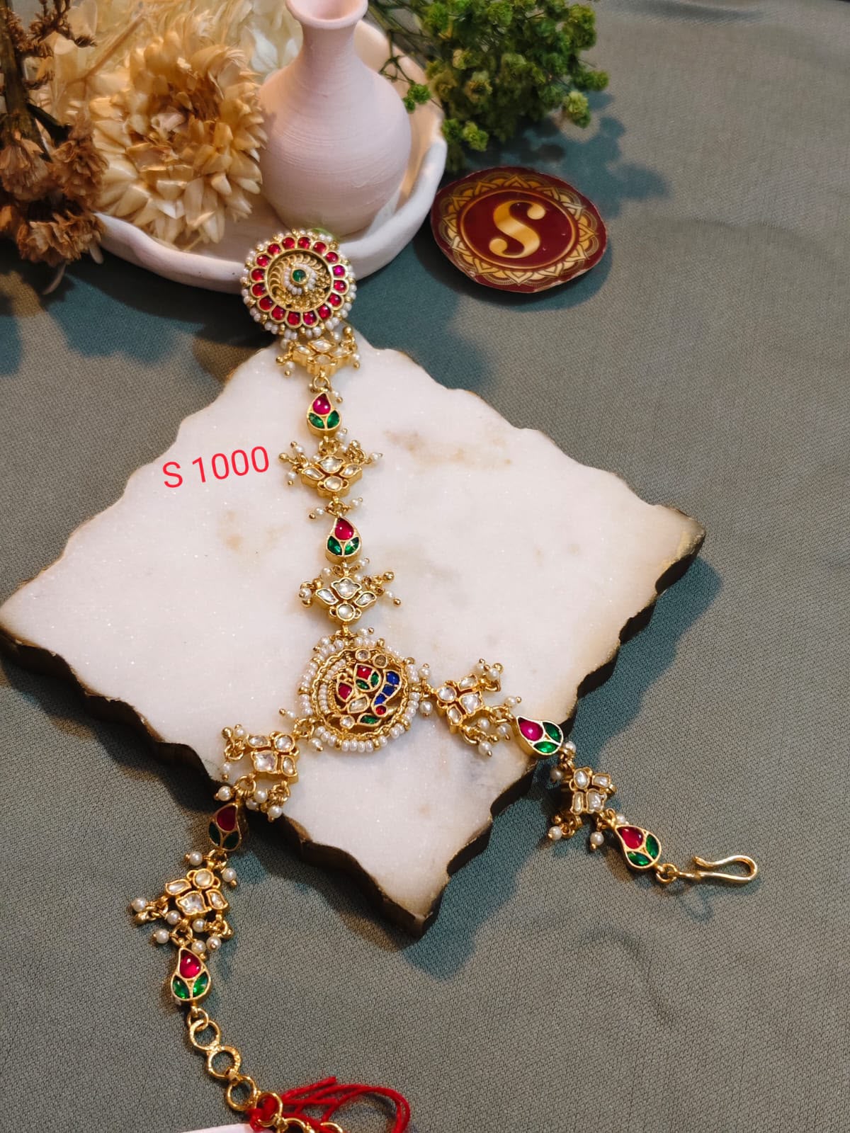 Traditional Kundan Hathphool