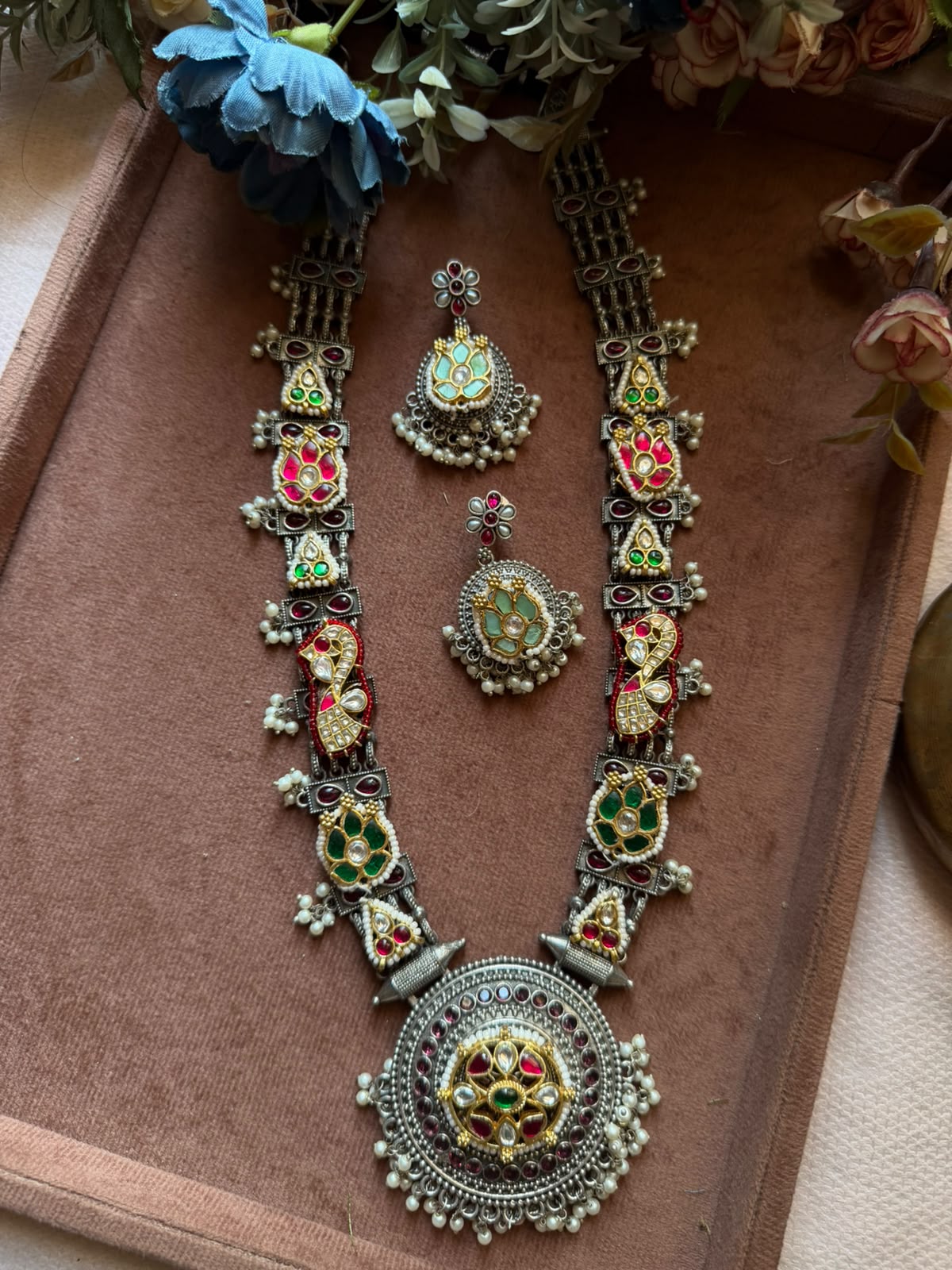 Ruby & Emerald Oxidized Kundan Necklace Set